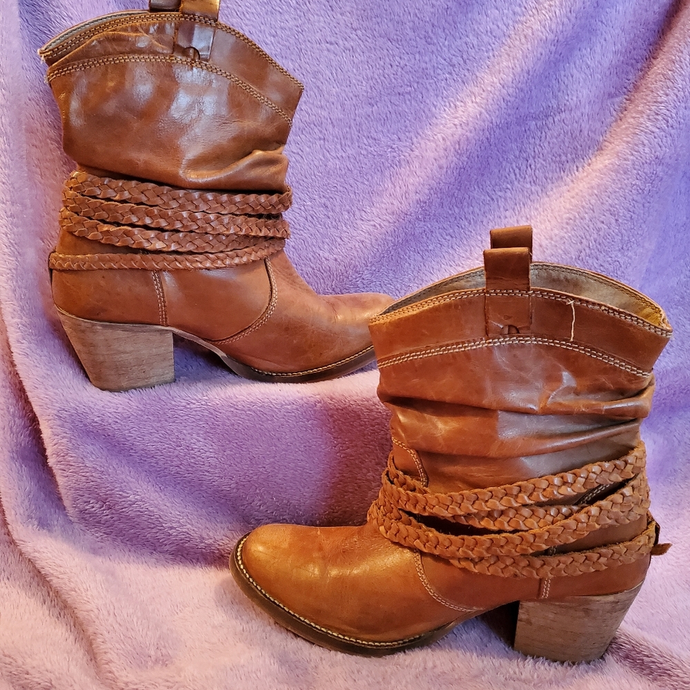 Women's DINGO Western Boots